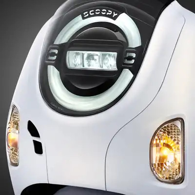 Crystal LED Scoopy